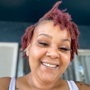 Meet your Posher, Brianna